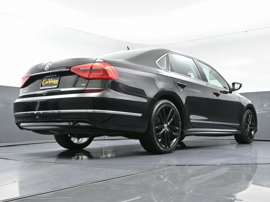 Used 2016 Volkswagen Passat 1.8T R-Line image 49
