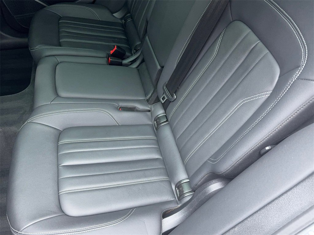 Used 2022 Audi Q5 2.0T Premium Plus w/ Premium Plus Package image 42