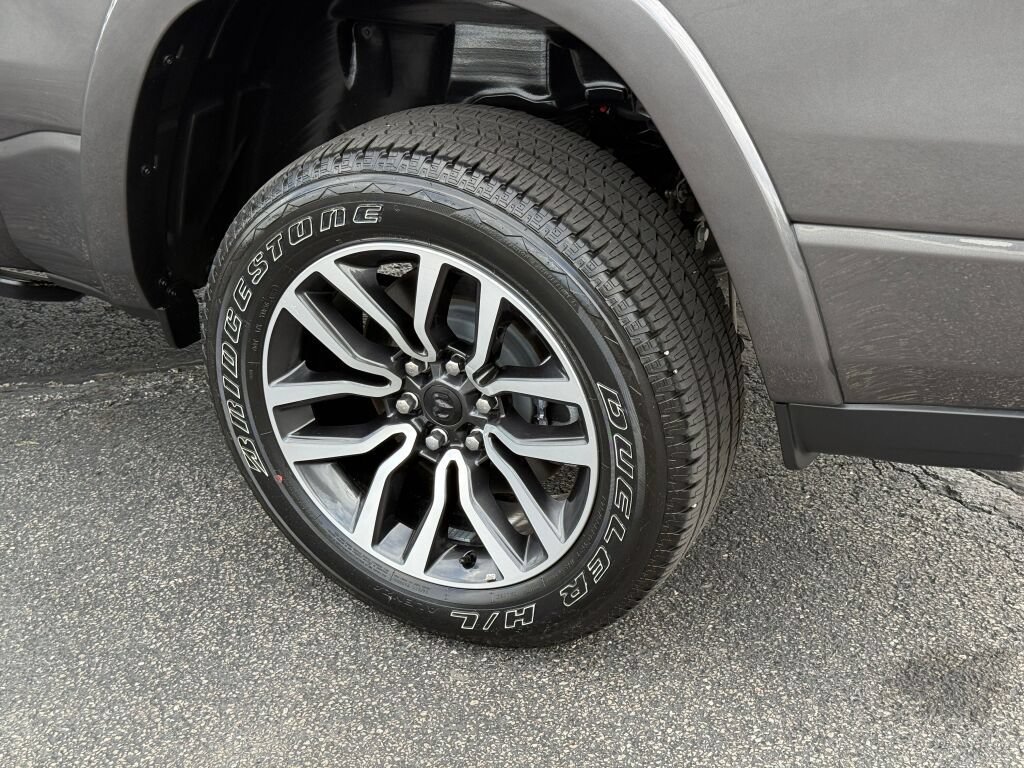 Used 2026 RAM 1500 Limited w/ Bed Utility Group AWD/4WD image 18