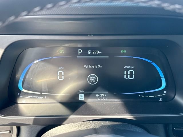 Used 2025 Hyundai Elantra Sport image 15