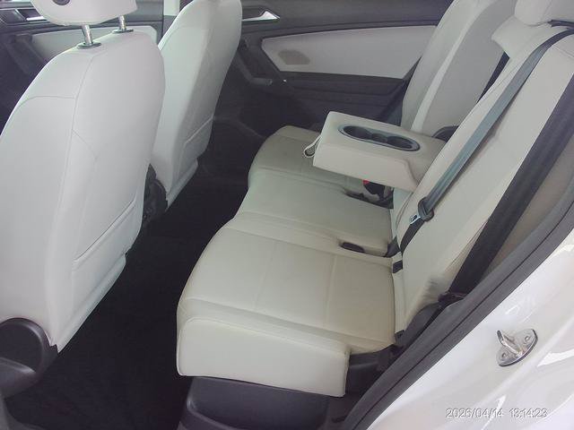 Used 2018 Volkswagen Tiguan SE AWD/4WD image 5