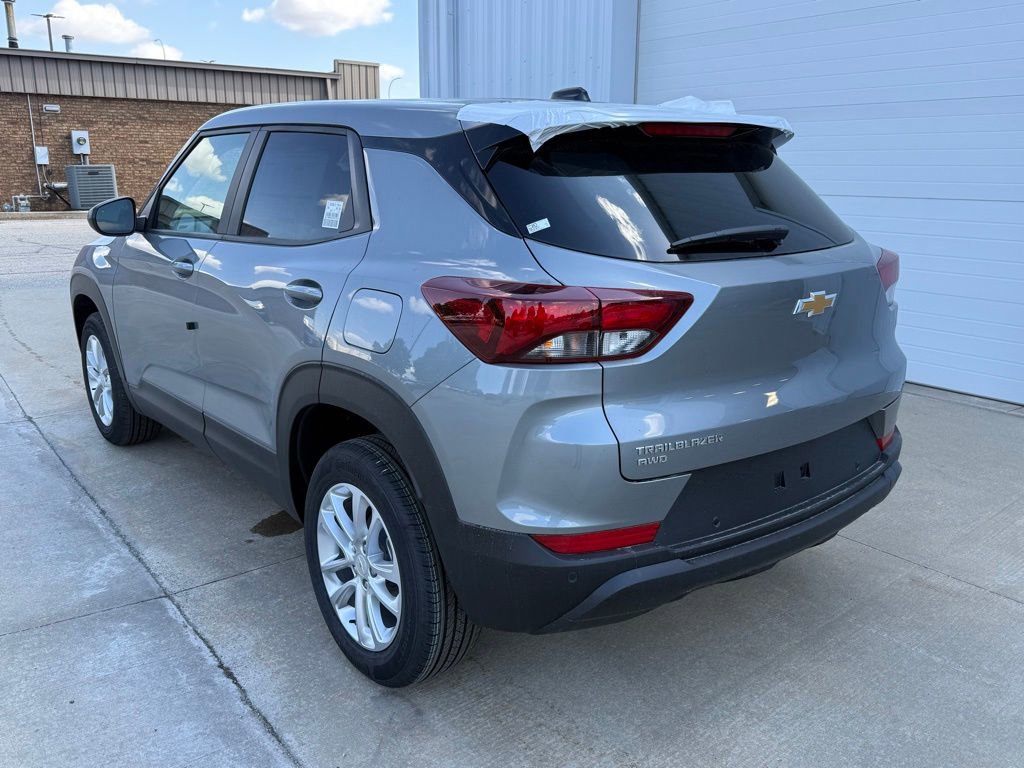 New 2026 Chevrolet TrailBlazer LS w/ LS Convenience Package AWD/4WD image 6