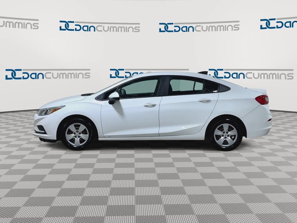 Used 2017 Chevrolet Cruze LS FWD image 5