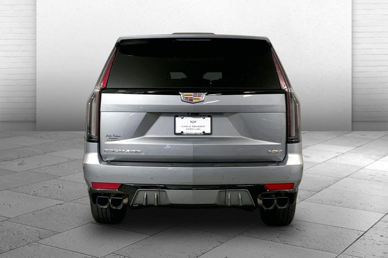 Used 2023 Cadillac Escalade V AWD/4WD image 3