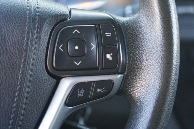 Used 2020 Toyota Sienna LE image 24