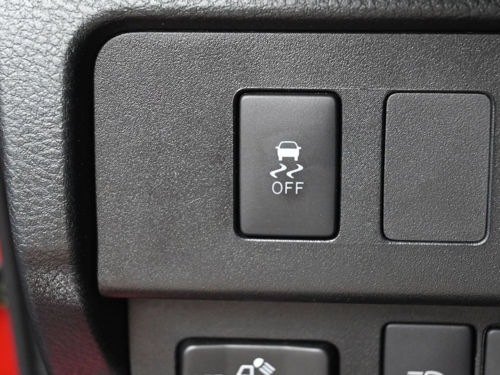 Used 2020 Toyota Tacoma TRD Off-Road AWD/4WD image 14
