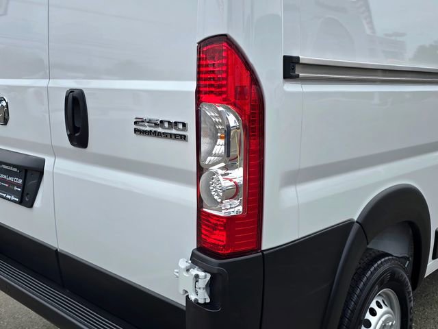 Used 2025 RAM ProMaster 2500 w/ Convenience Group image 23
