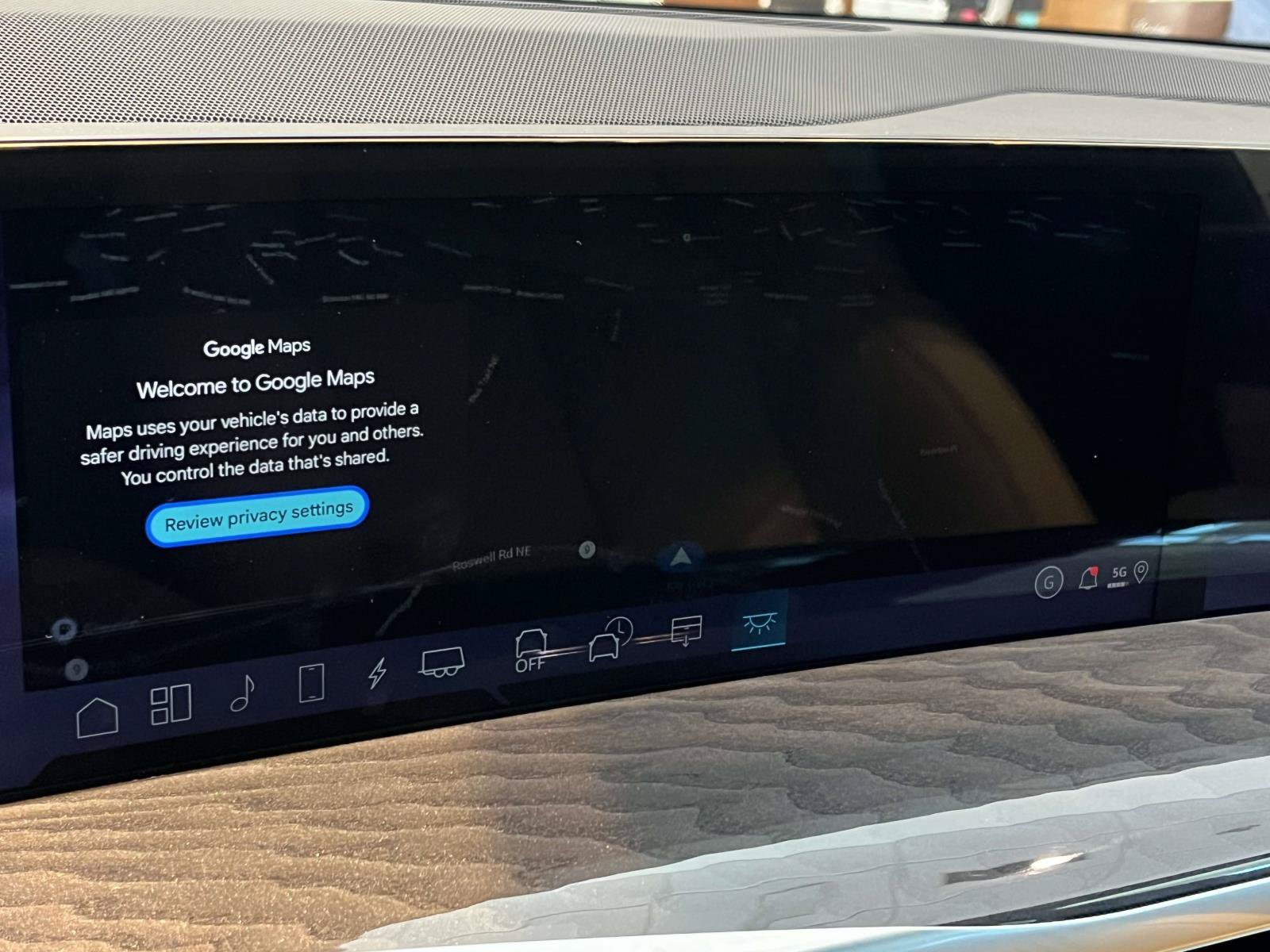 New 2026 Cadillac Escalade IQL Sport 2 w/ LPO, ONYX Package AWD/4WD image 27