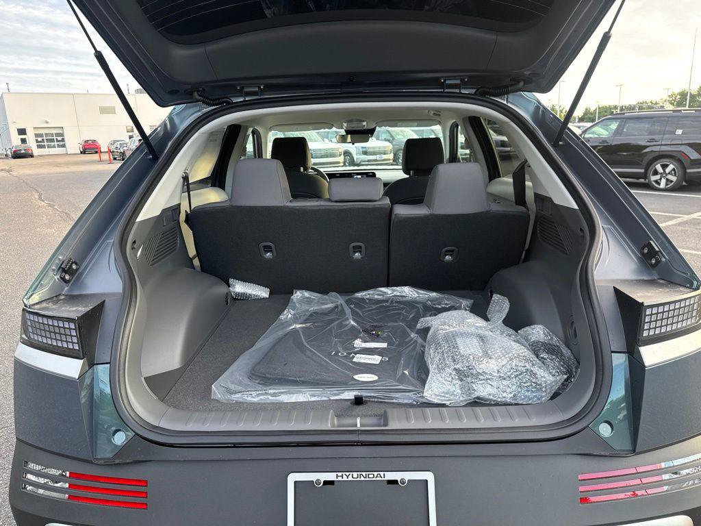 New 2027 Hyundai Ioniq 5 SE AWD/4WD image 8