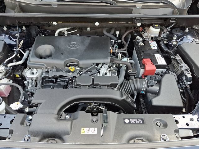 Used 2021 Toyota RAV4 XLE Premium AWD/4WD image 28