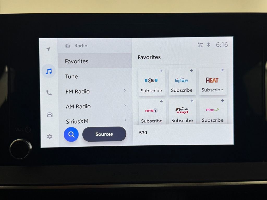 Used 2024 Toyota Prius Prime Premium image 19