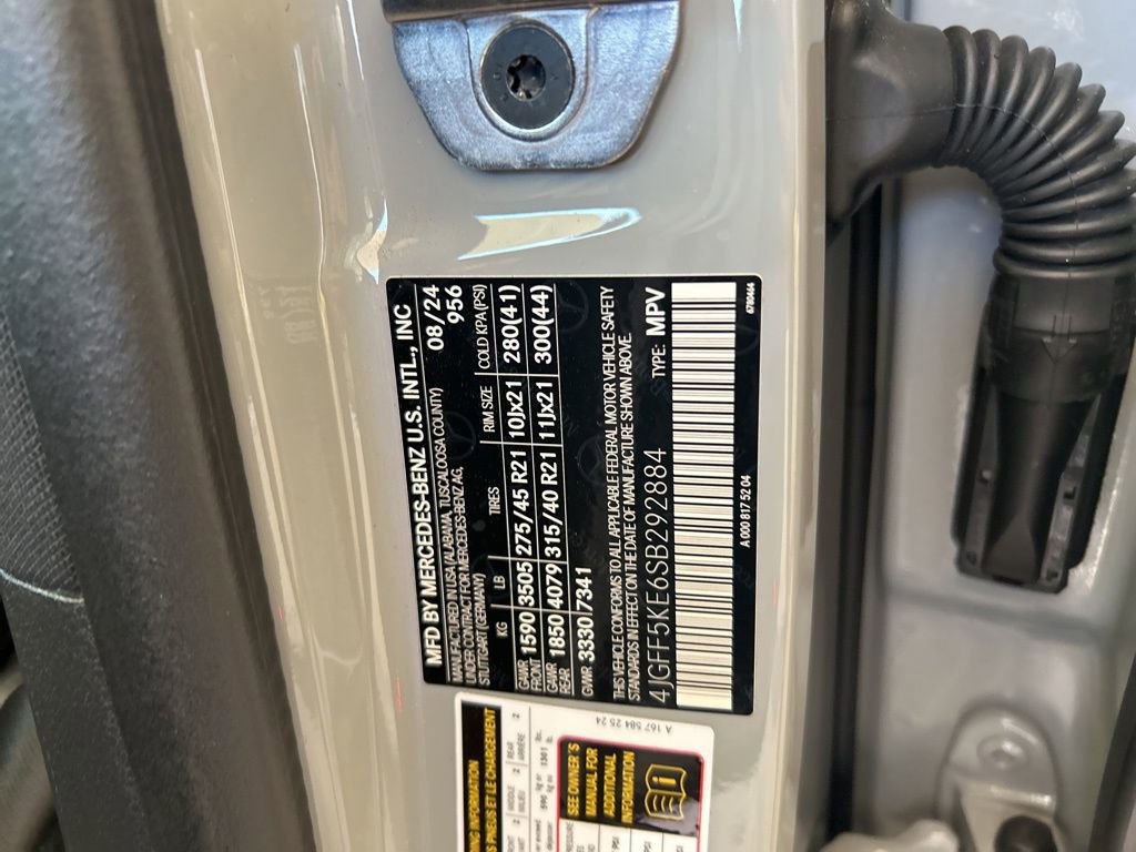 Used 2025 Mercedes-Benz GLS 450 4MATIC w/ AMG Line Exterior image 53