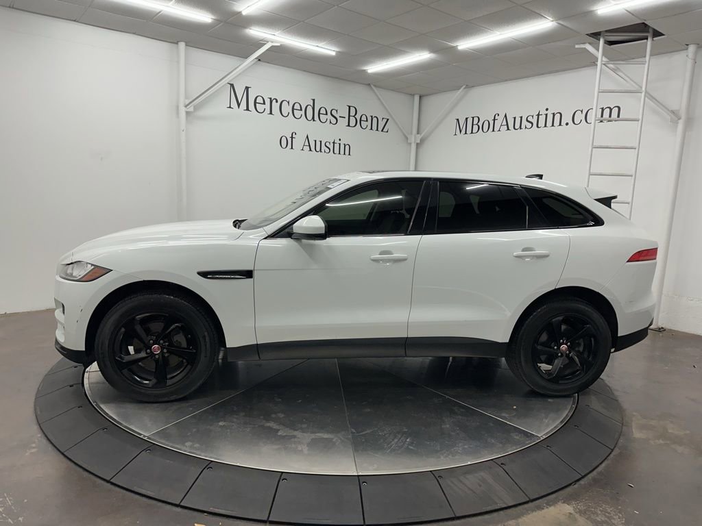 Used 2020 Jaguar F-PACE Premium image 4