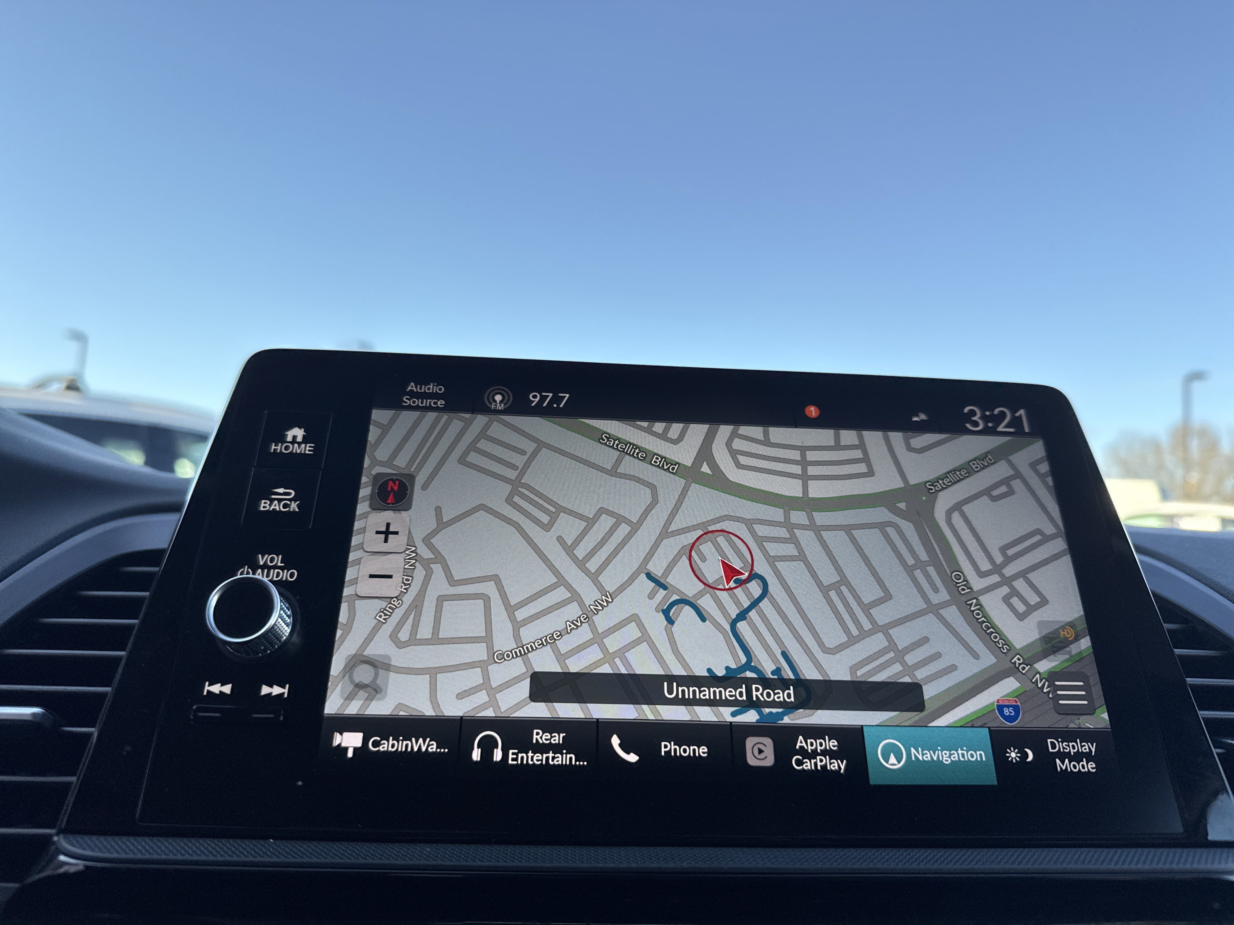 Used 2025 Honda Odyssey Touring image 25