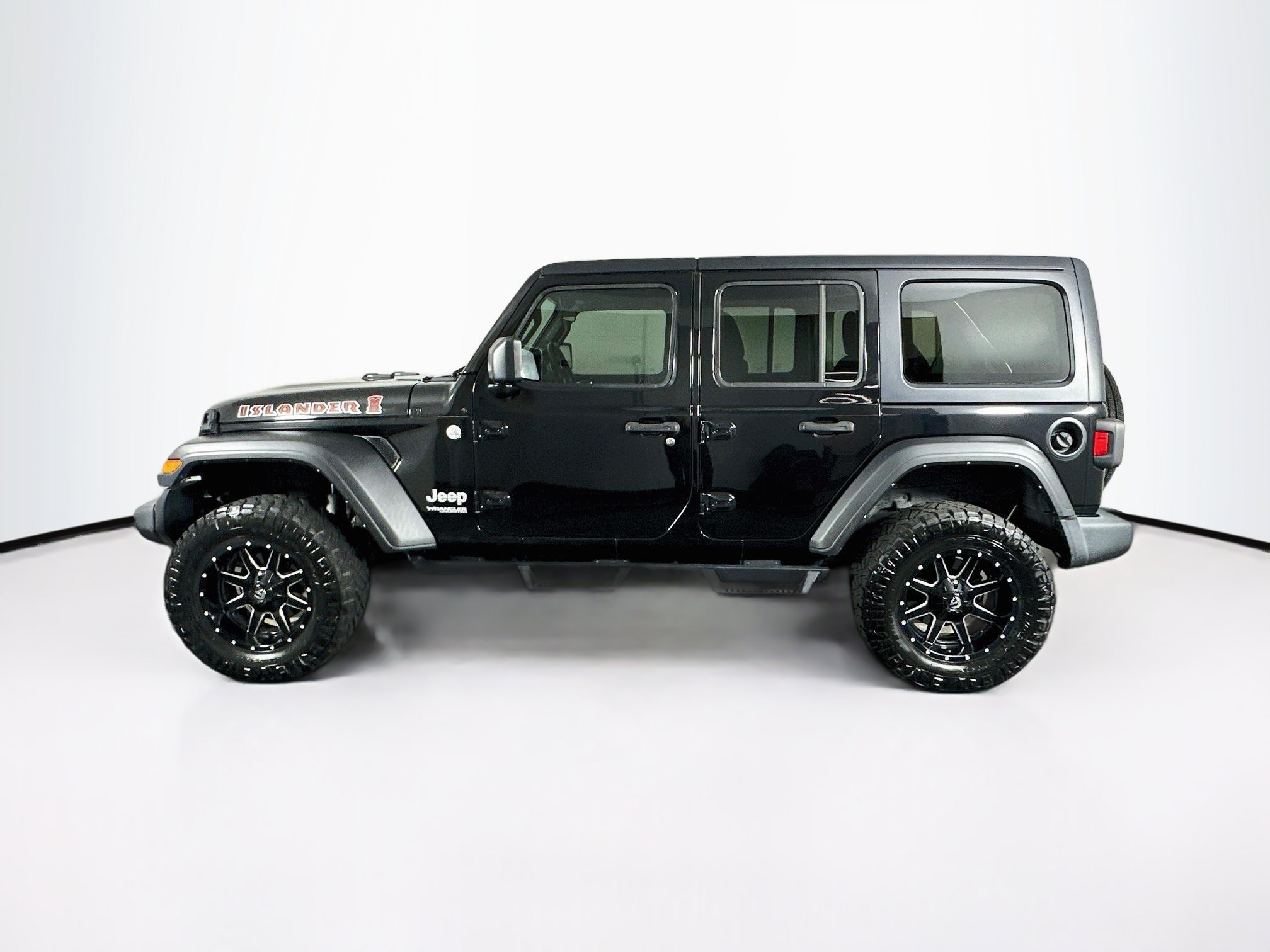 Used 2021 Jeep Wrangler Unlimited Sport AWD/4WD image 4