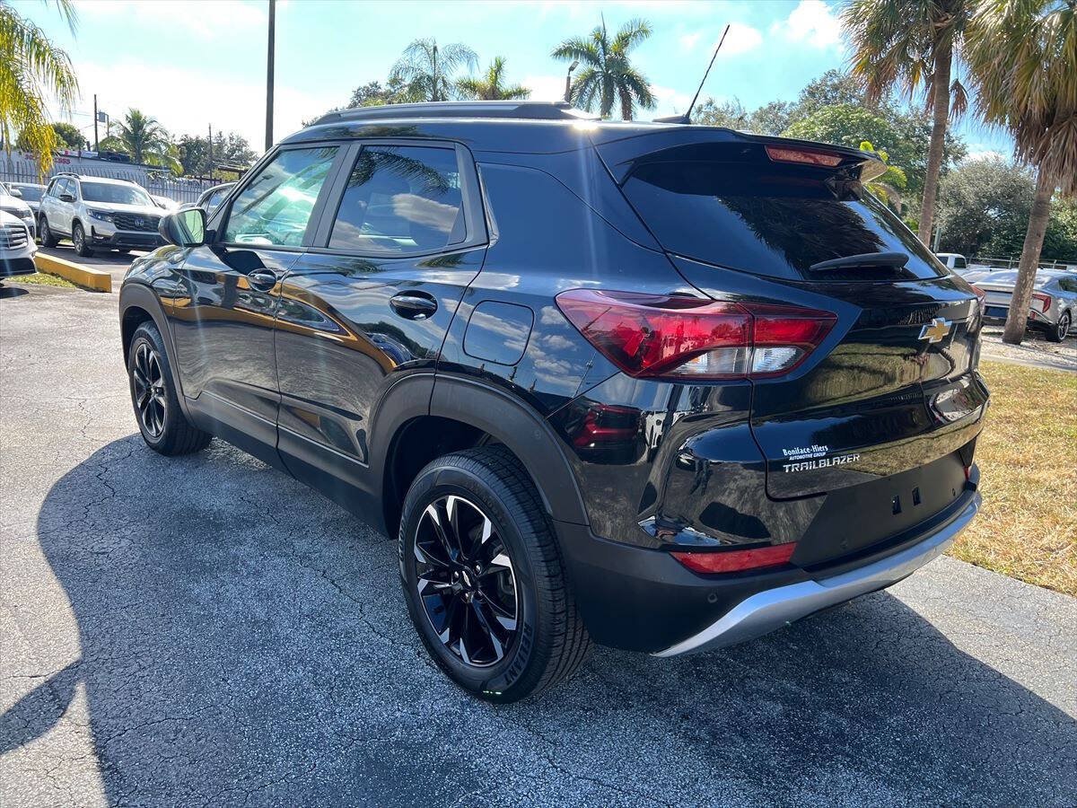 Used 2023 Chevrolet TrailBlazer LT w/ Convenience Package FWD image 7