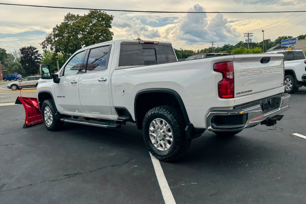 Used 2020 Chevrolet Silverado 2500 LTZ w/ LTZ Convenience Package AWD/4WD image 6
