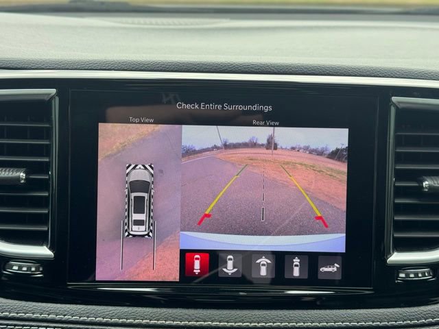 Certified 2023 Chrysler Pacifica Limited image 19