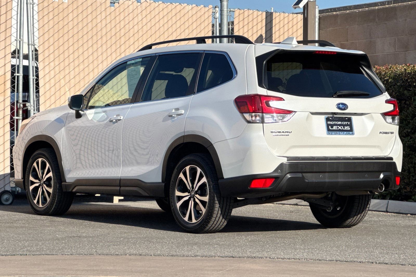 Used 2021 Subaru Forester Limited w/ Popular Package #3 AWD/4WD image 6