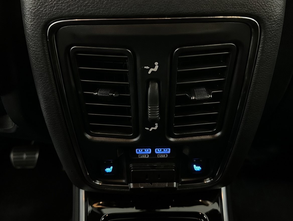 Used 2018 Jeep Grand Cherokee Limited RWD image 17