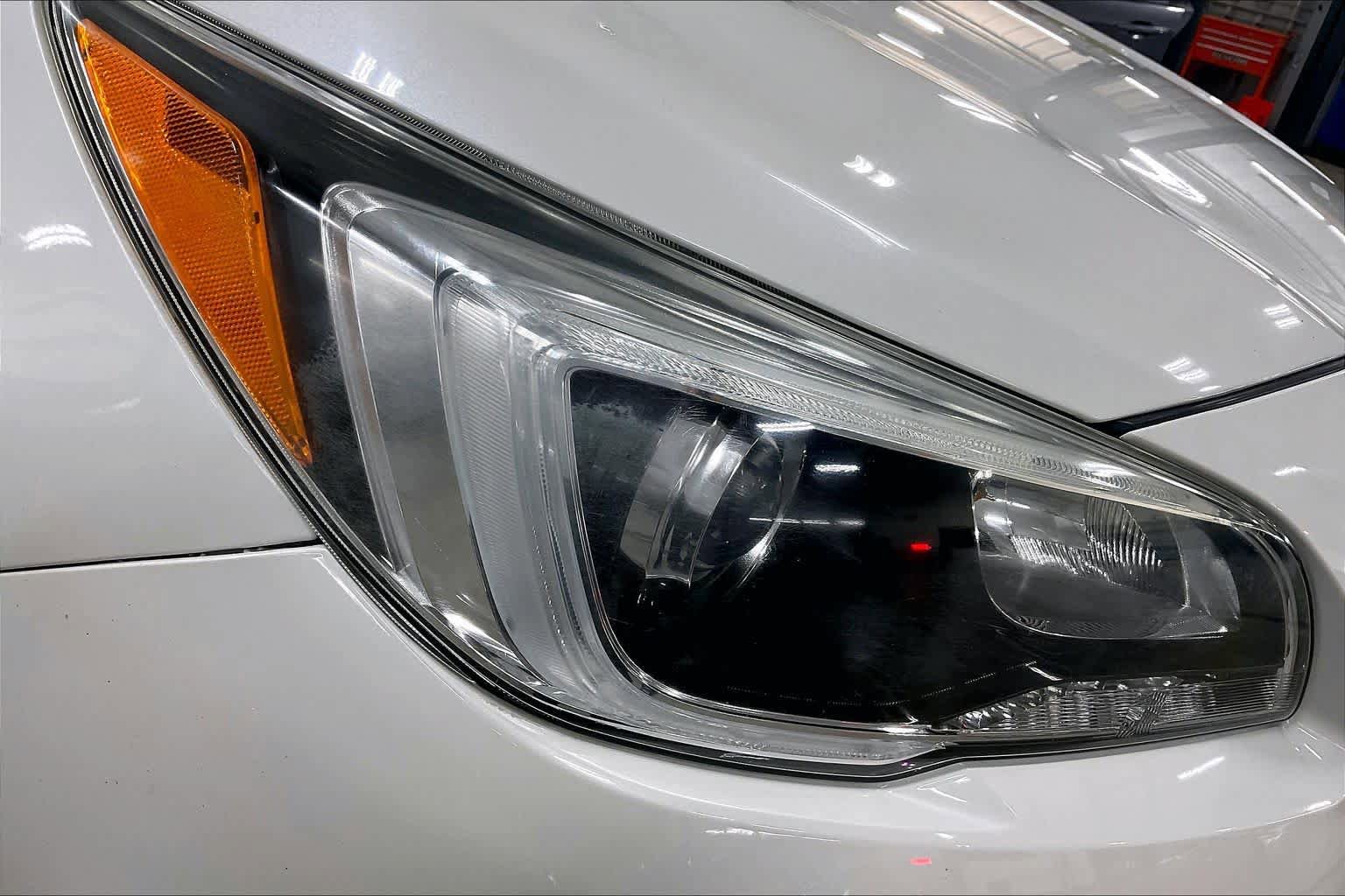 Used 2015 Subaru Outback 2.5i Limited AWD/4WD image 28