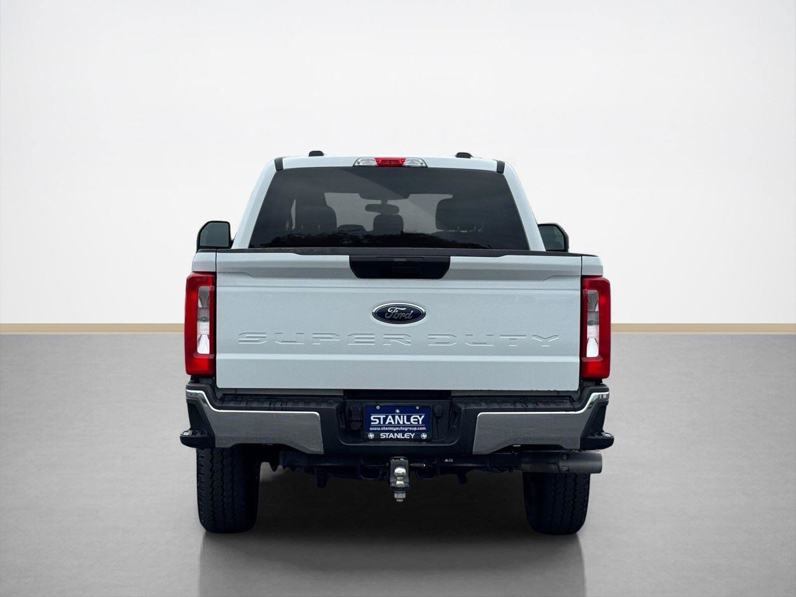 Used 2025 Ford F250 XLT w/ FX4 Off-Road Package AWD/4WD image 6