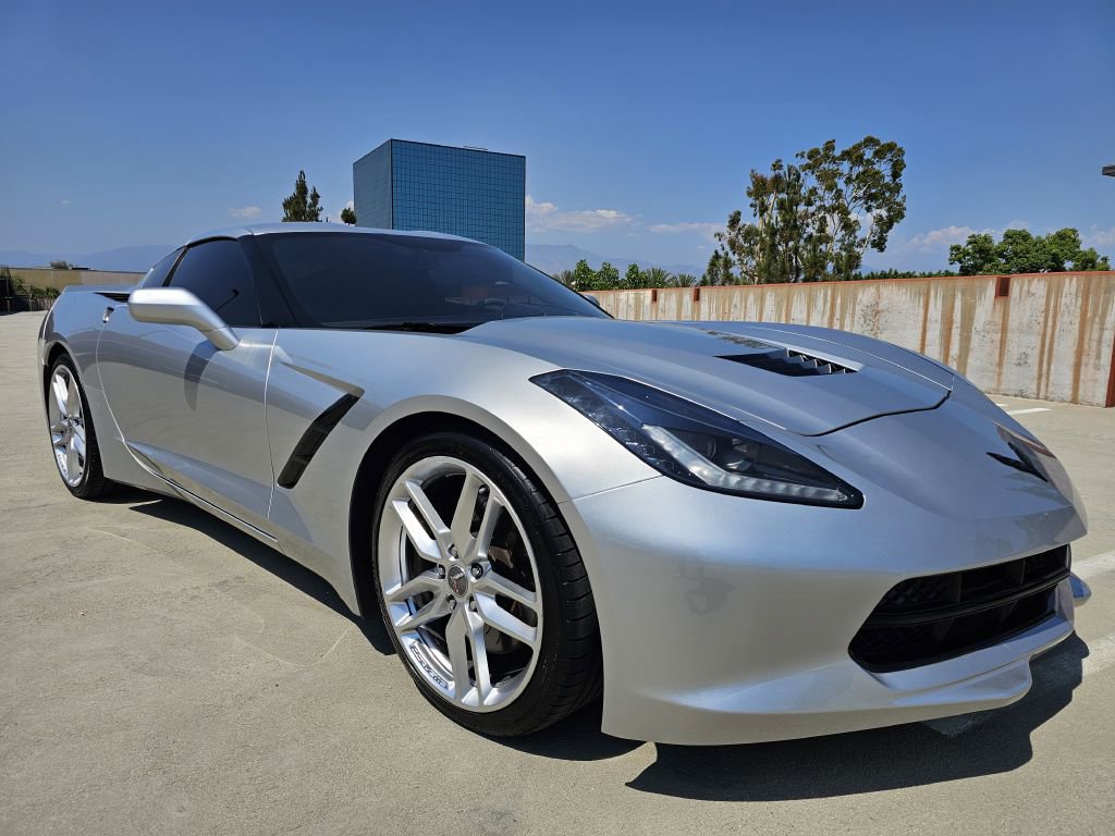 Used 2015 Chevrolet Corvette w/ Z51 Performance Package w/ 3LT Preferred Equipment Group image 5