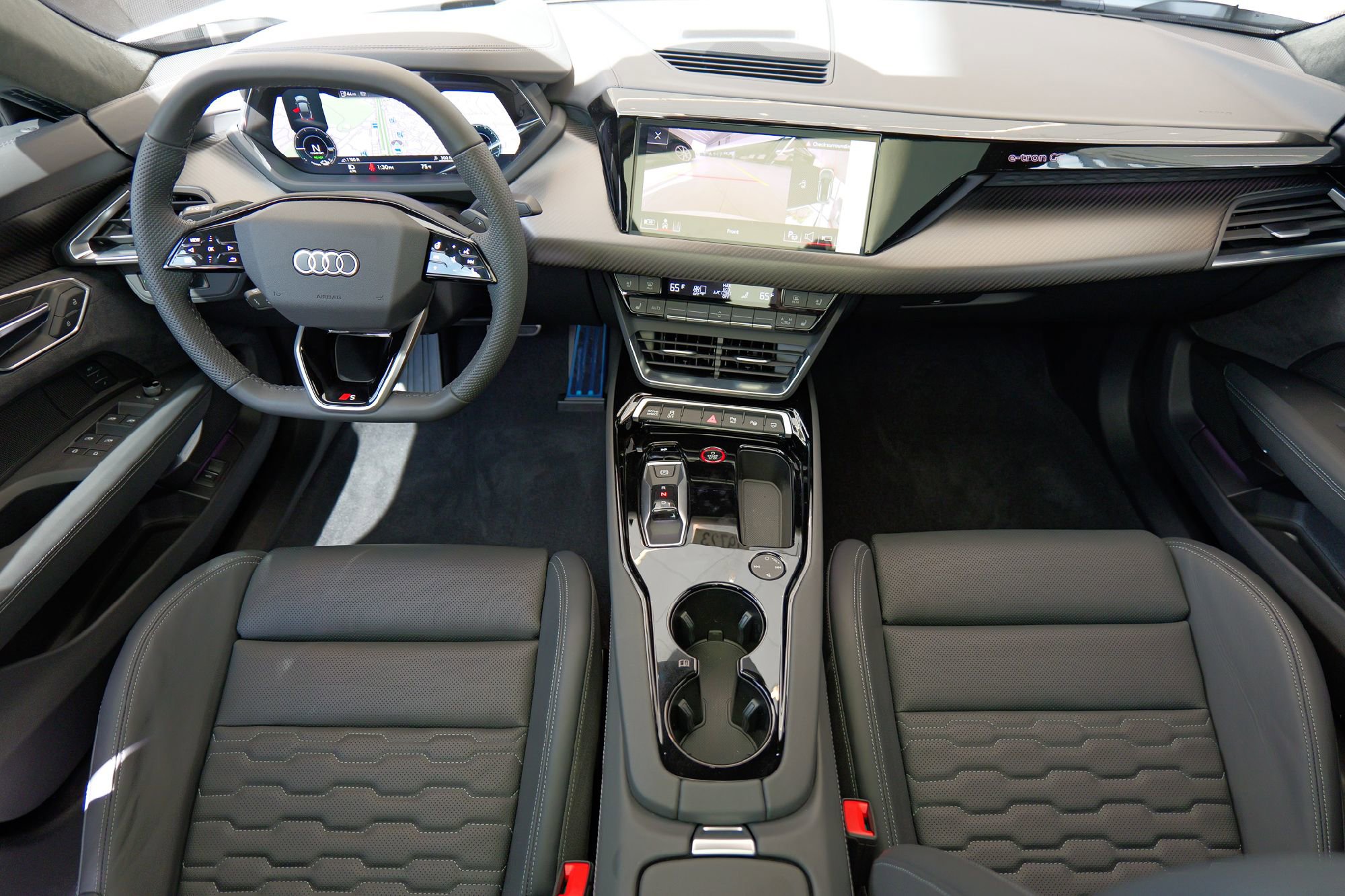 New 2026 Audi S e-tron GT Prestige image 32