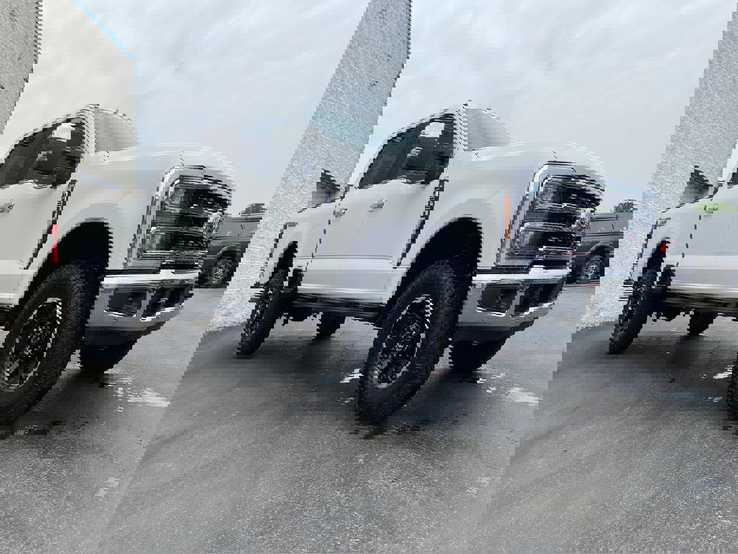 New 2025 Ford F250 King Ranch w/ Tremor Off-Road Package image 17
