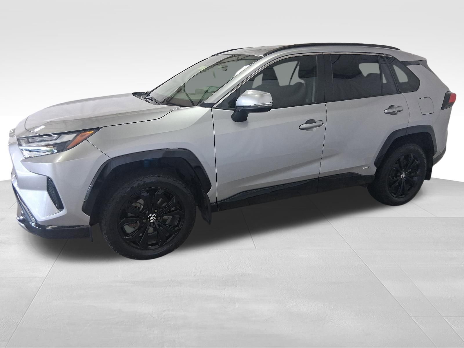 Used 2022 Toyota RAV4 SE AWD/4WD video 1