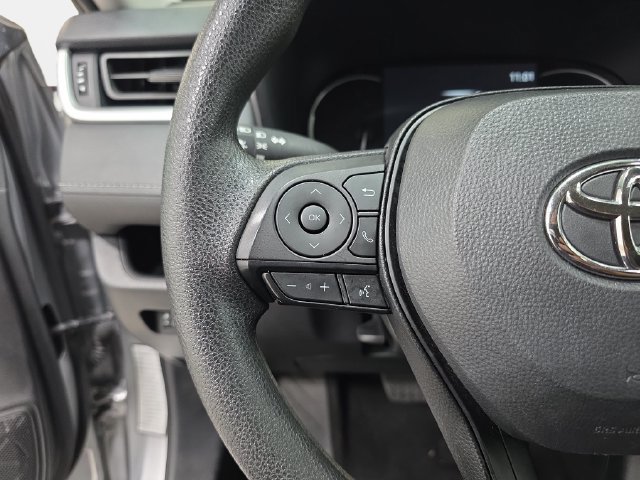 Certified 2025 Toyota RAV4 LE AWD/4WD image 14
