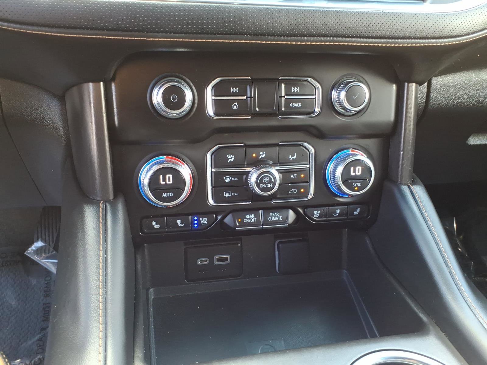 Used 2023 GMC Yukon XL AT4 w/ AT4 Premium Package image 24