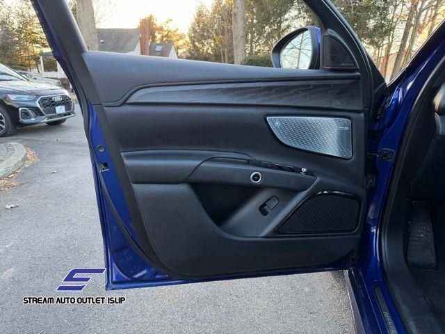 Used 2023 Maserati Grecale Modena image 35