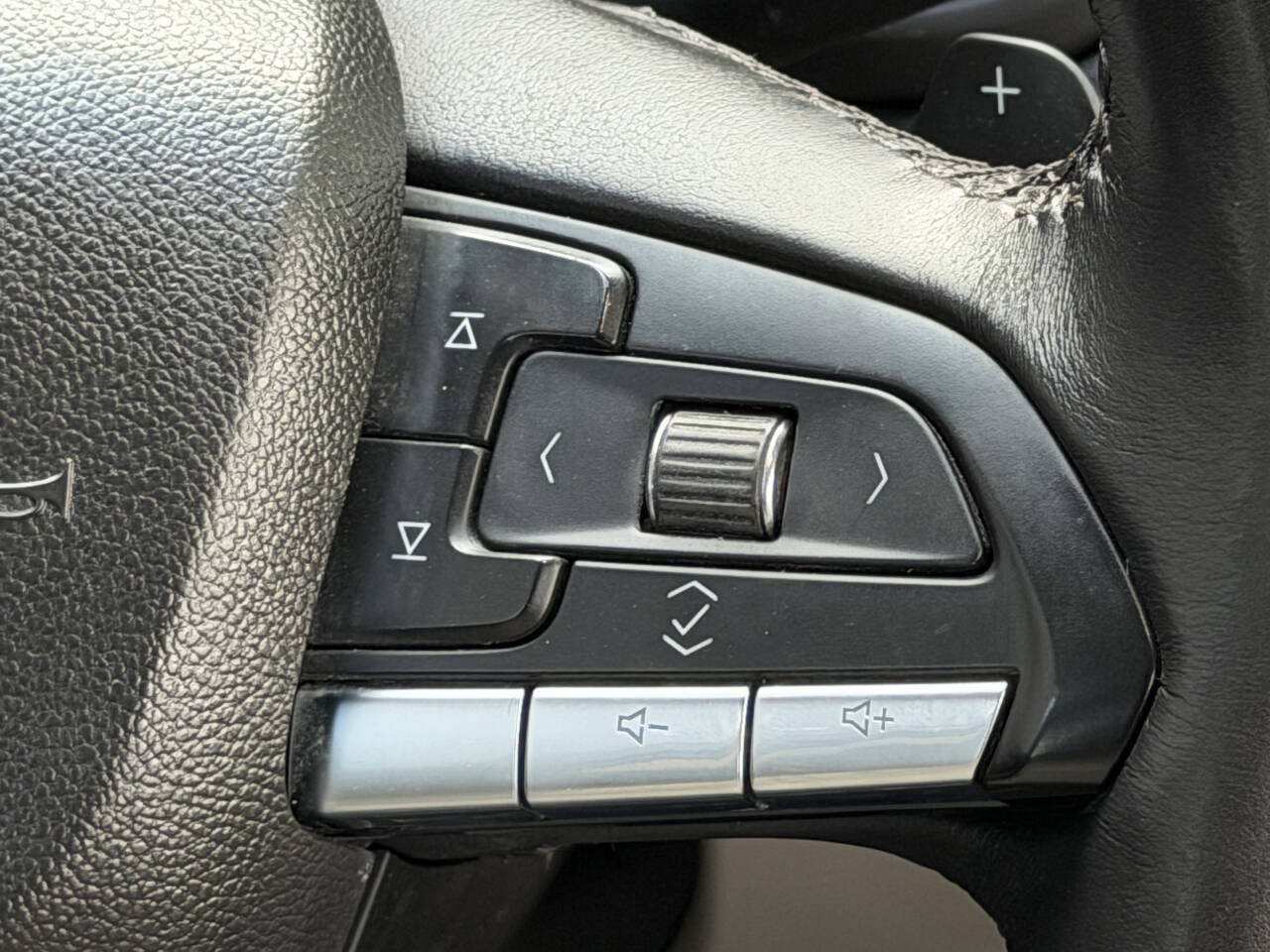 Used 2023 Cadillac XT4 Premium Luxury AWD/4WD image 26