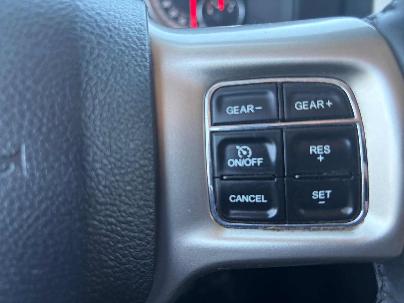 Used 2014 RAM 1500 Laramie w/ Convenience Group AWD/4WD image 21