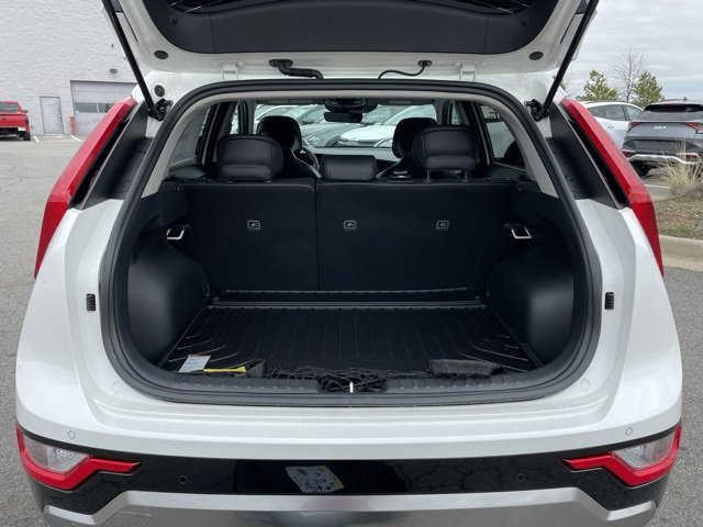 New 2025 Kia Niro EX Touring image 7