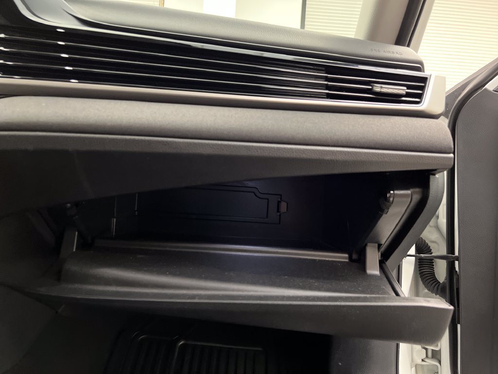 Used 2025 Toyota Camry LE FWD image 30