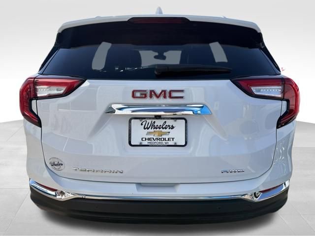 Used 2022 GMC Terrain SLT w/ Tech Package AWD/4WD image 4