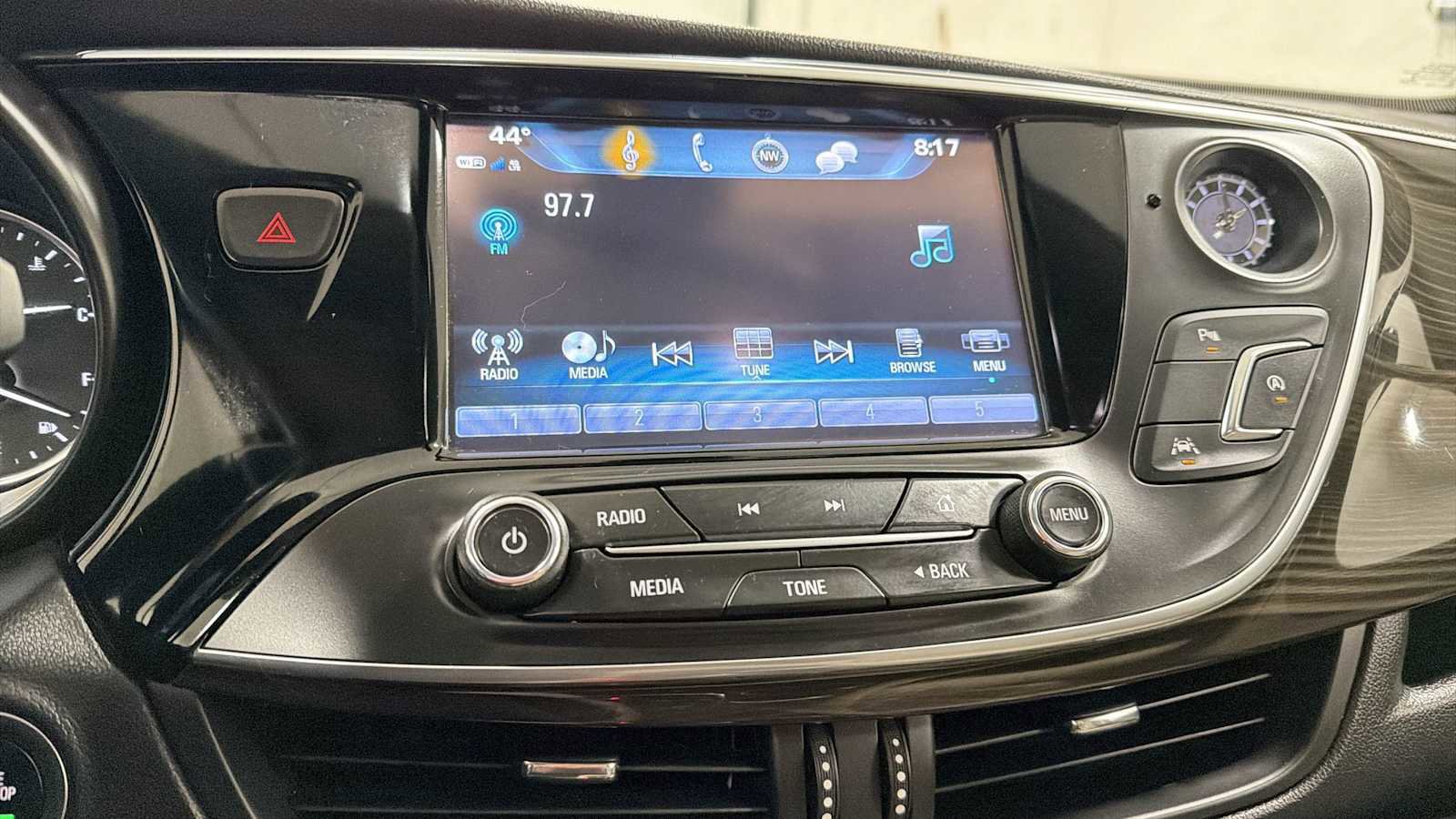 Used 2020 Buick Envision Premium image 18
