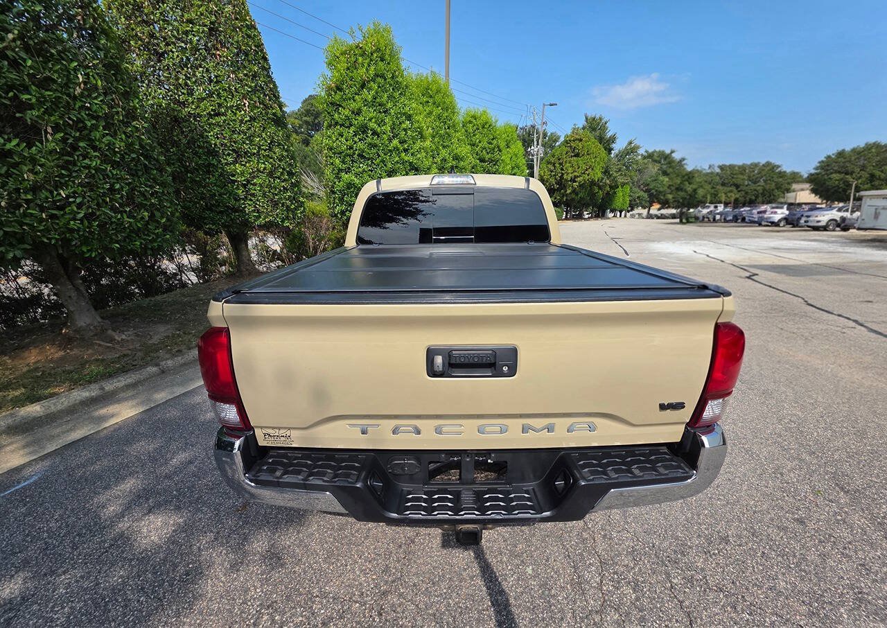 Used 2019 Toyota Tacoma TRD Off-Road AWD/4WD image 5