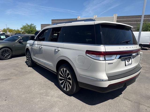 Used 2024 Lincoln Navigator Reserve image 4