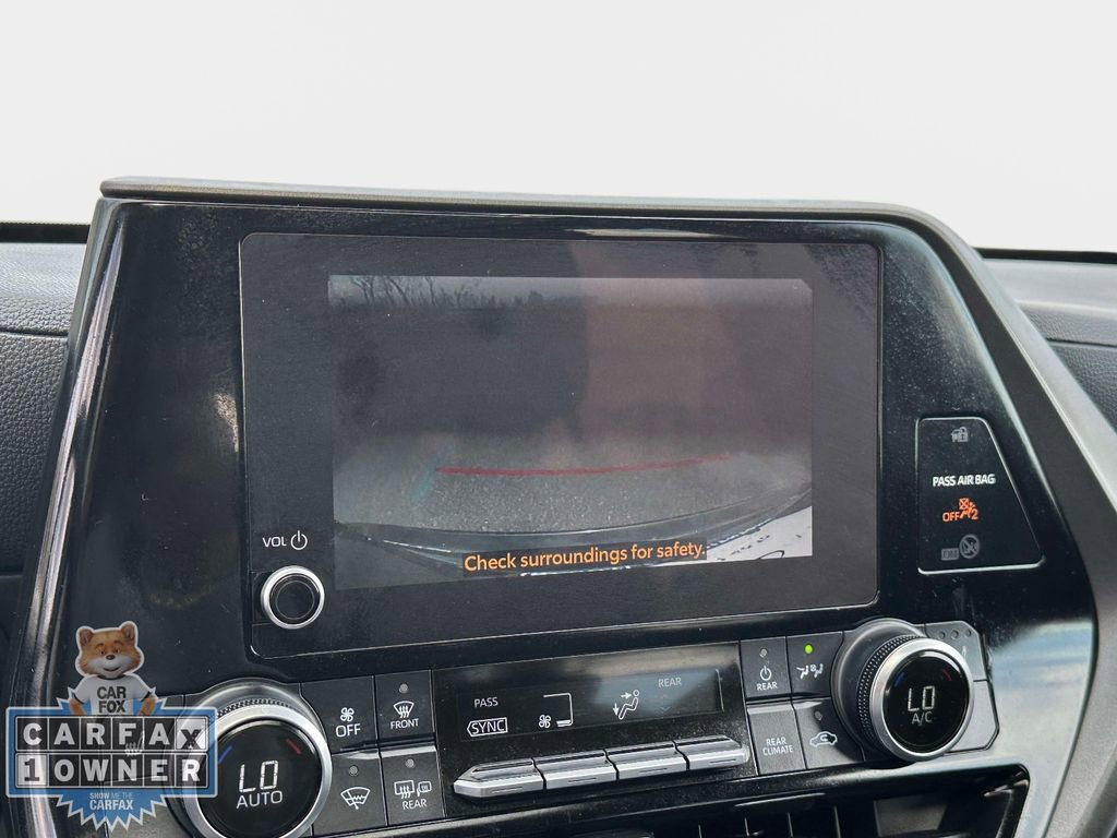 Used 2023 Toyota Highlander XLE image 29