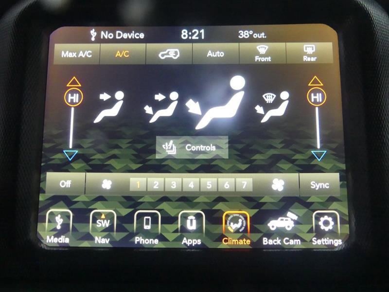 Used 2018 Jeep Wrangler Unlimited Rubicon w/ Dual Top Group image 43