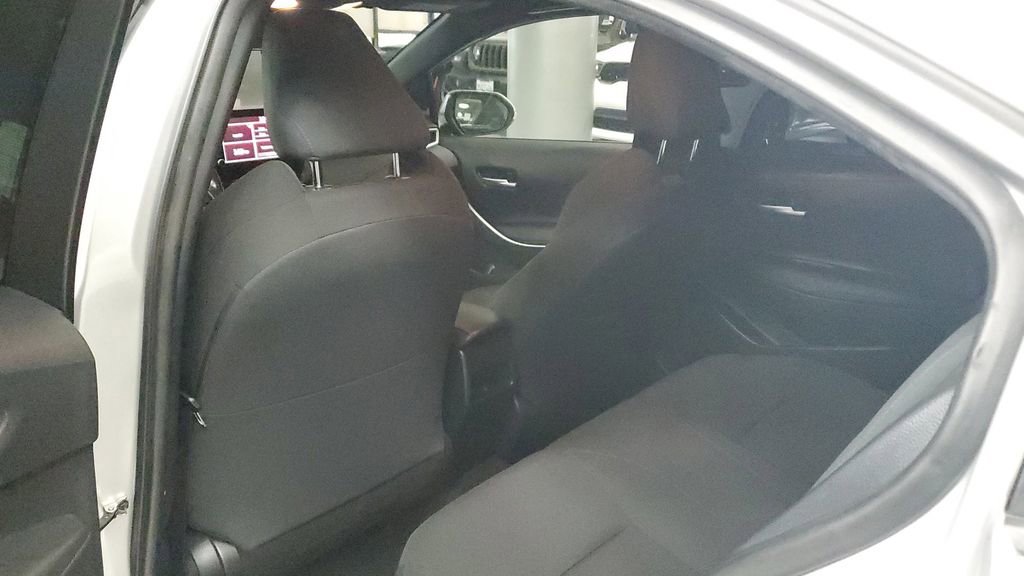 Used 2020 Toyota Corolla SE w/ Carpet Mat Package (TMS) image 15