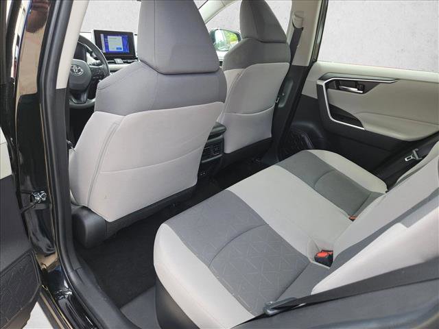 Used 2023 Toyota RAV4 XLE AWD/4WD image 11