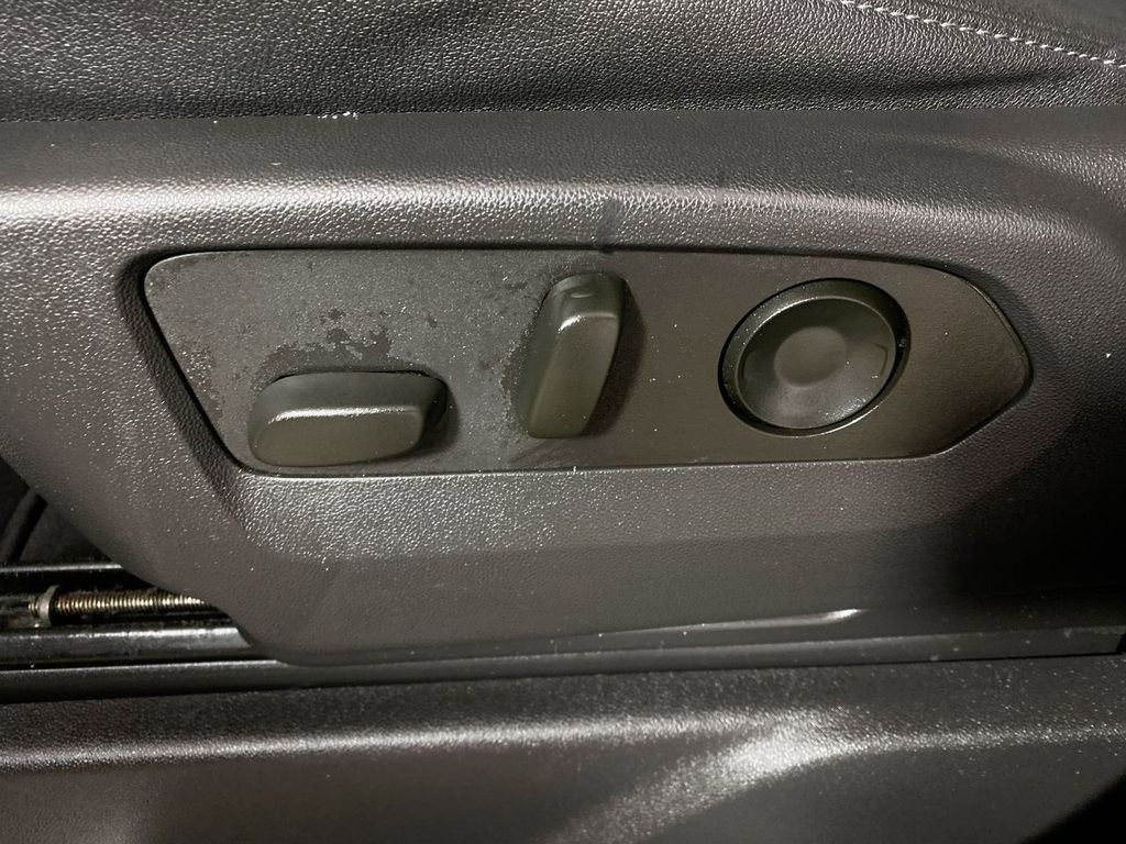 Used 2023 GMC Sierra 1500 SLT w/ SLT Premium Plus Package image 12