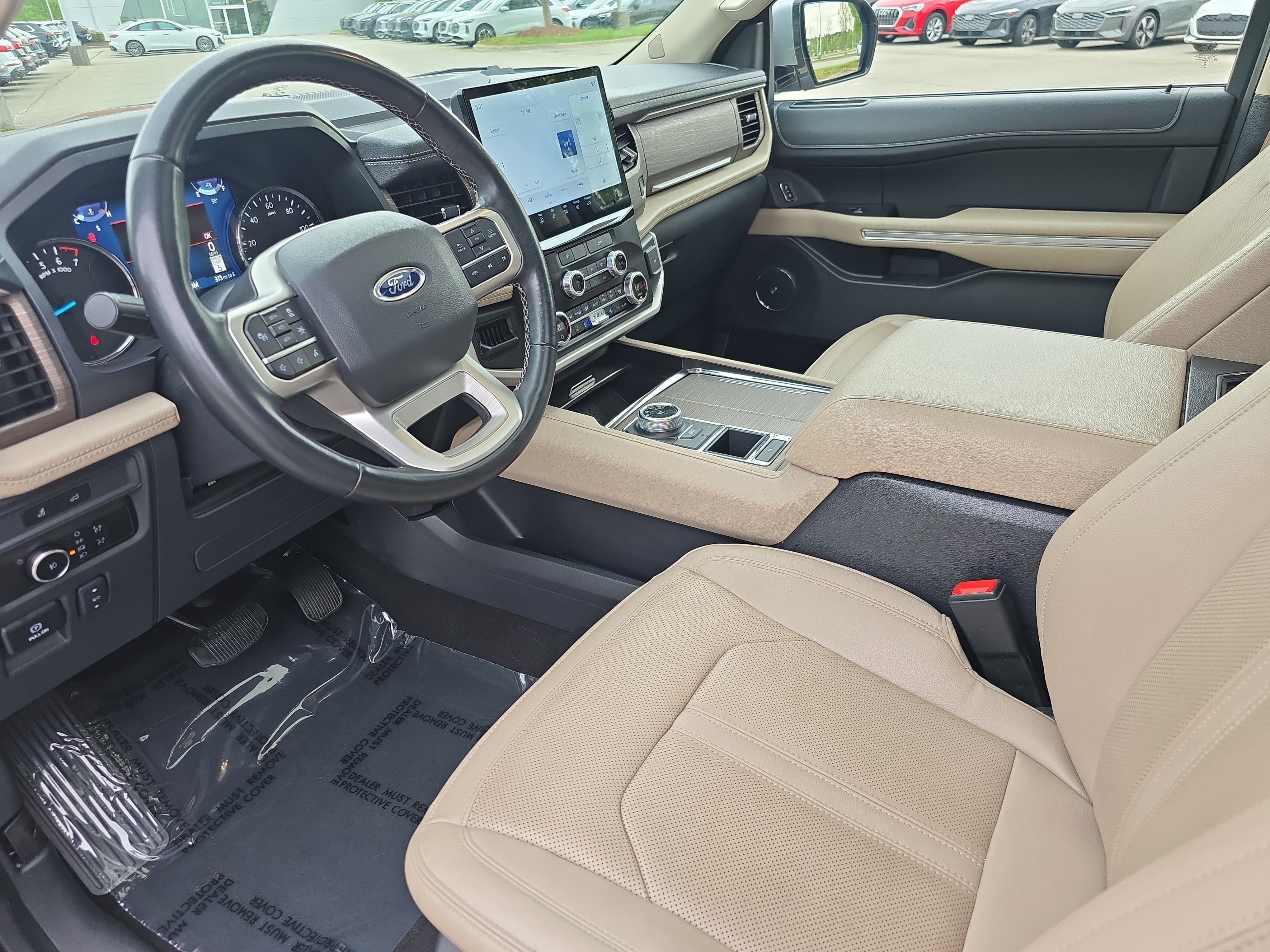 Used 2024 Ford Expedition Max Limited image 16