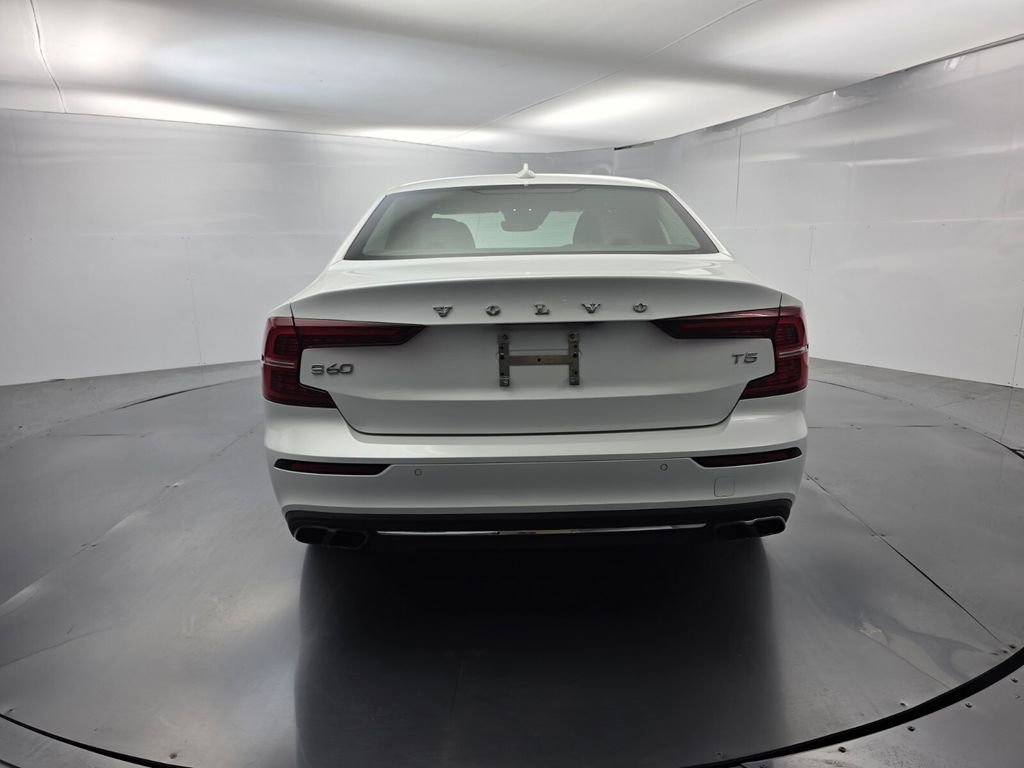 Used 2021 Volvo S60 T5 Inscription w/ Advanced Package image 5