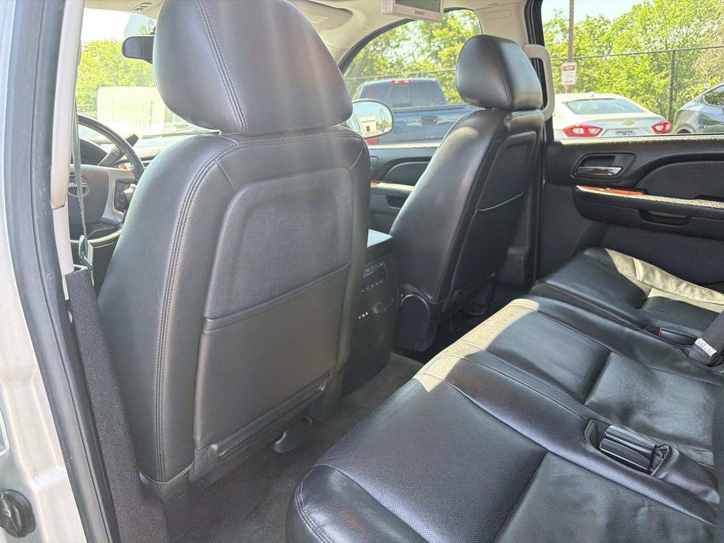 Used 2013 GMC Yukon XL 2500 SLT image 17