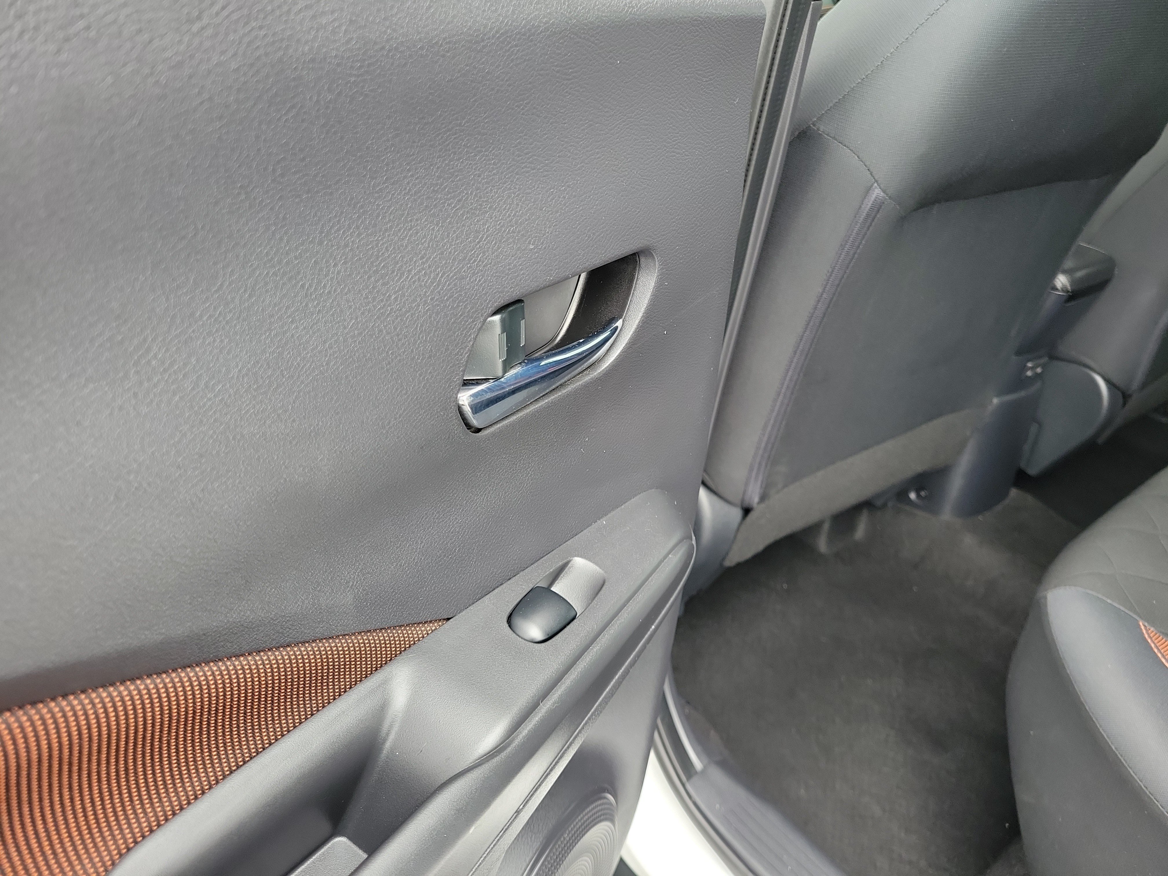 Used 2020 Nissan Kicks SR FWD image 13